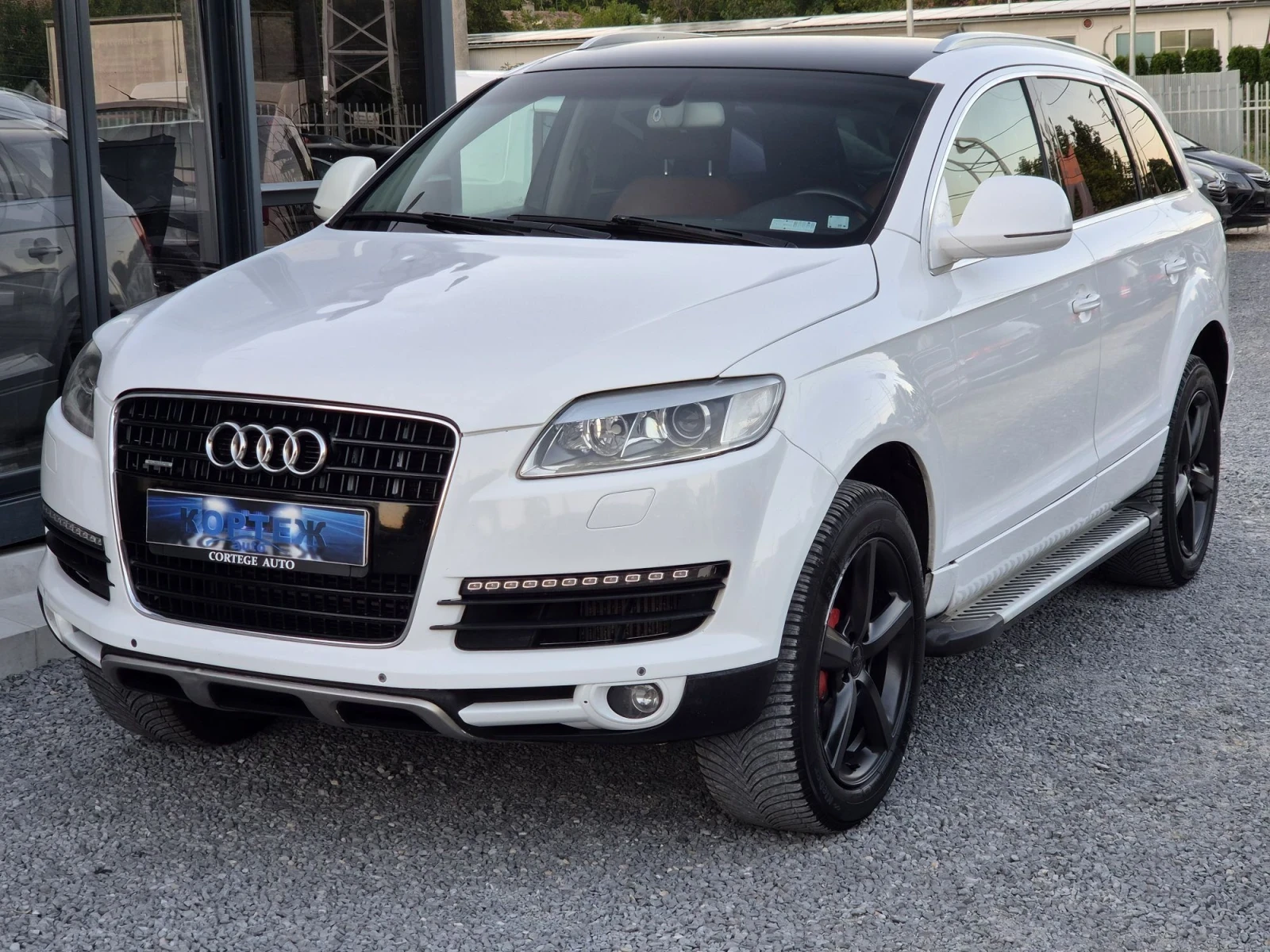 Audi Q7 3.0TDI NAVI KLIMA, снимка 17 - Автомобили и джипове - 55774267
