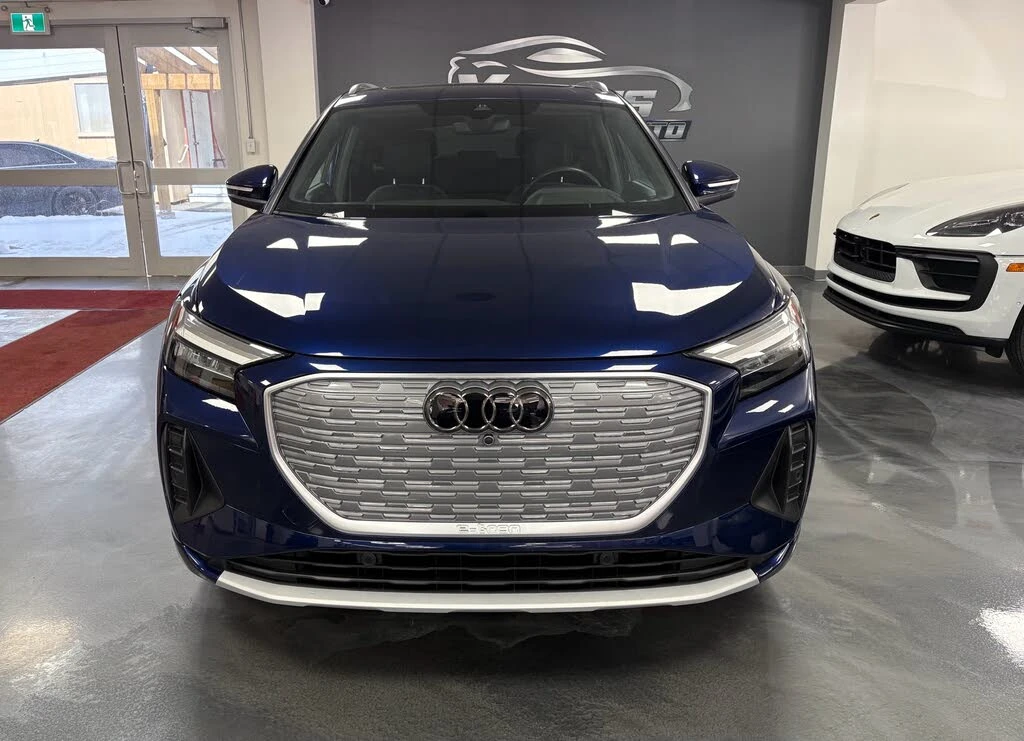 Audi Q4 E-TRON* 2024* ТЕРМОПОМПА* DIS* LED* PANO* КРАЙНА Ц, снимка 2 - Автомобили и джипове - 56045821