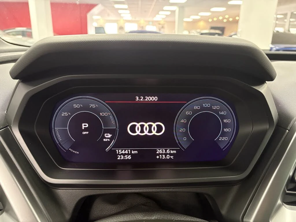 Audi Q4 E-TRON* 2024* ТЕРМОПОМПА* DIS* LED* PANO* КРАЙНА Ц, снимка 9 - Автомобили и джипове - 56045821
