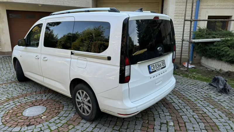 Ford Tourneo CONNECT, снимка 3 - Бусове и автобуси - 47574662