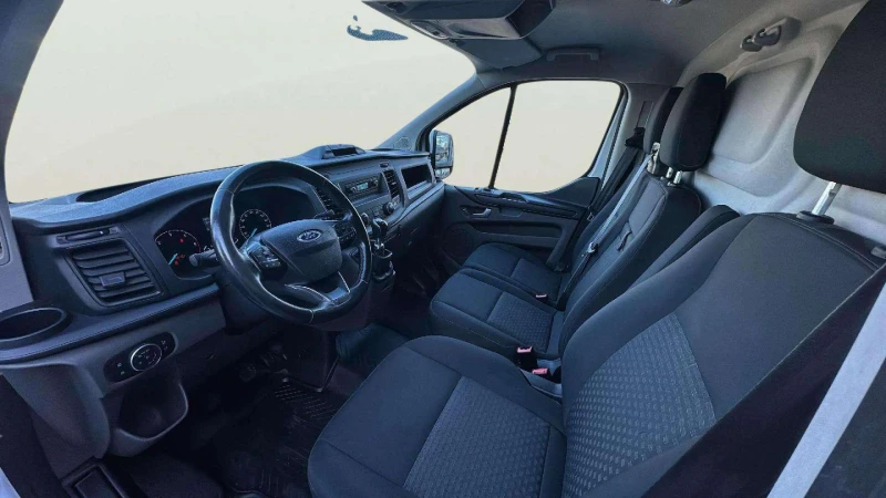 Ford Transit Custom 2.0 EcoBlue, снимка 11 - Бусове и автобуси - 53268315
