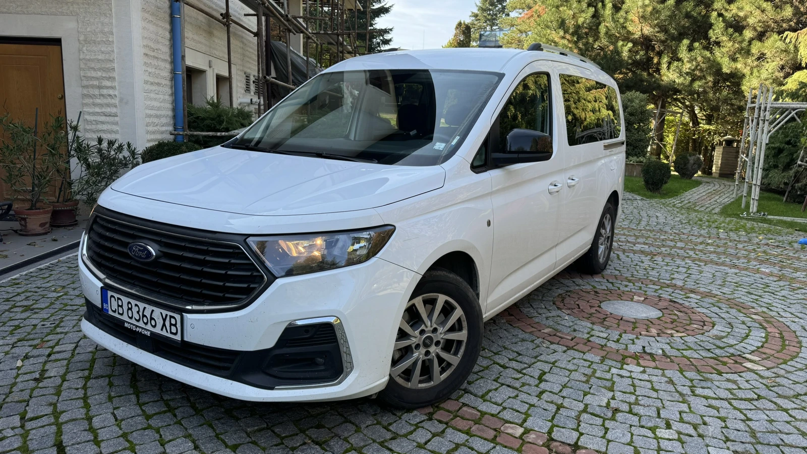 Ford Tourneo CONNECT - изображение 2