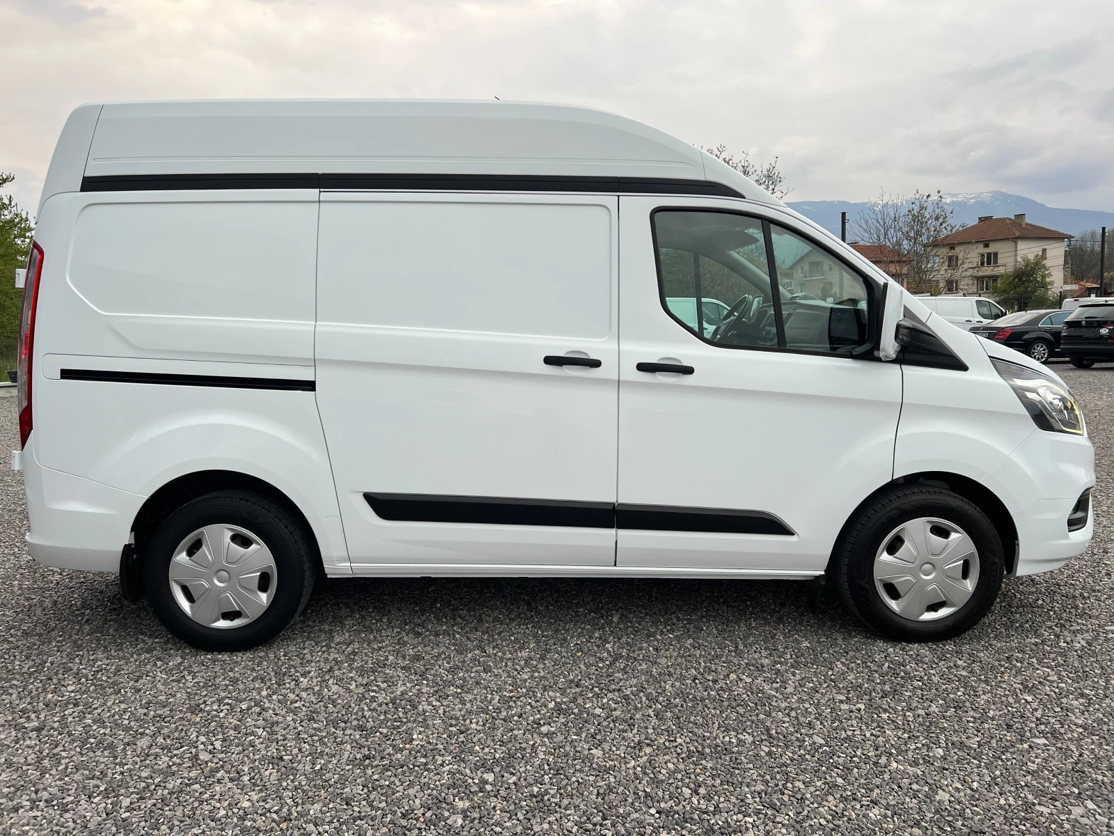 Ford Transit Custom 2.0TDCi ВИСОКА БАЗA/3-МЕСТЕН/LED/PDC/Серв. история, снимка 5 - Бусове и автобуси - 56079709