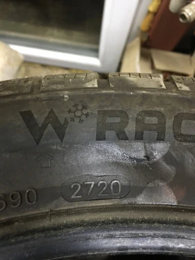 Гуми Зимни 235/45R19, снимка 4