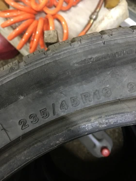 Гуми Зимни 235/45R19, снимка 2