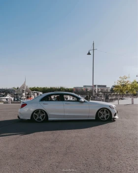 Mercedes-Benz C 300 STARLIGHT / DISTRONIC / CARFAX / АВТОКРЕДИТ  | Auto.bg — изображение 2