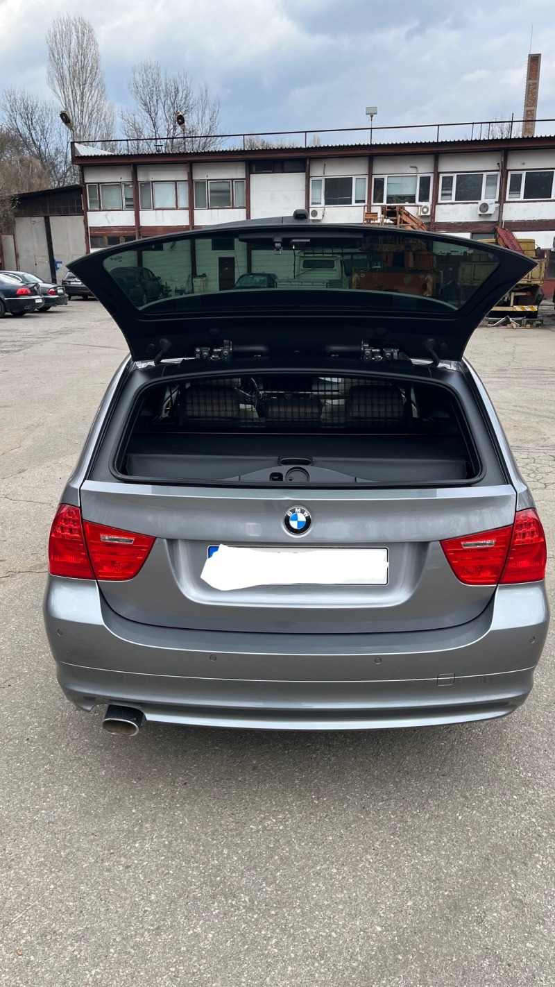 BMW 320 xDrive 4X4, снимка 7 - Автомобили и джипове - 44782311
