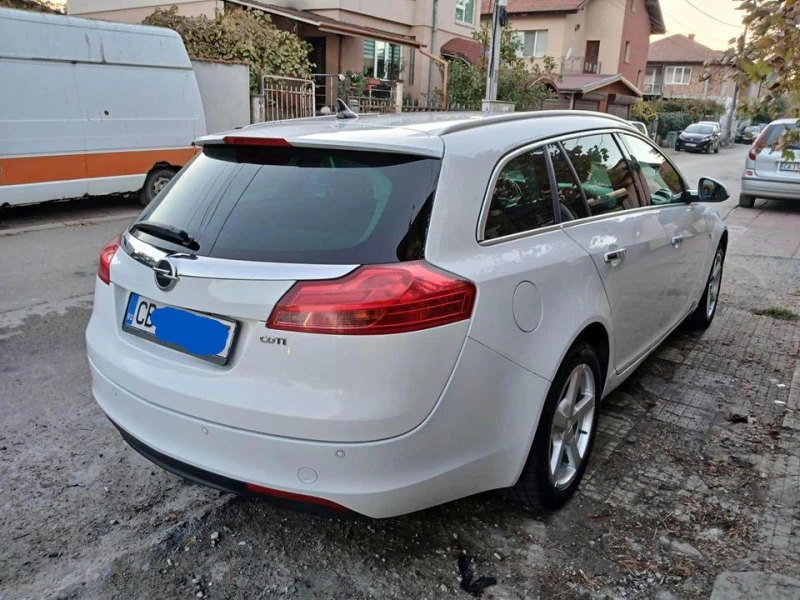 Opel Insignia, снимка 2 - Автомобили и джипове - 47863288