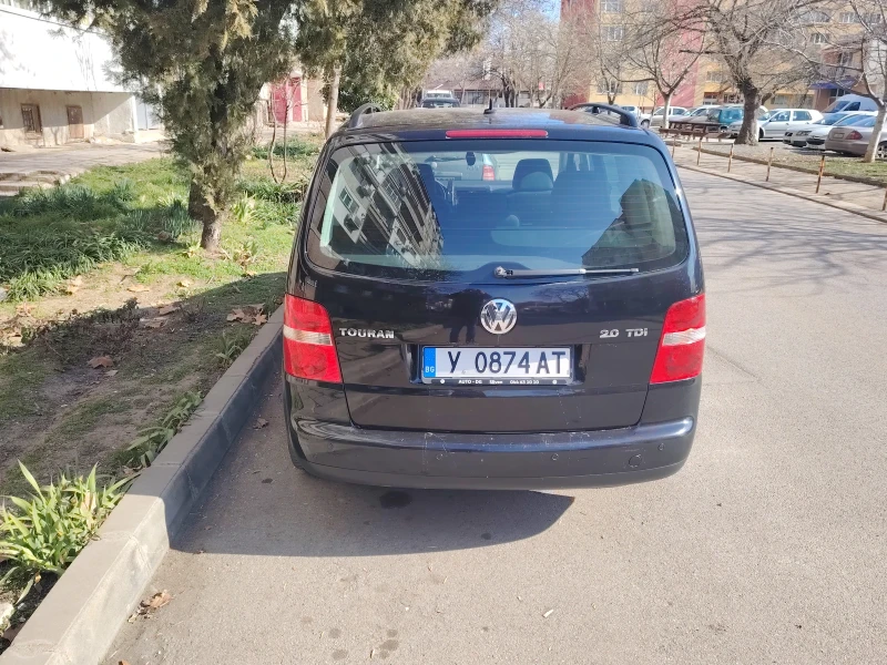 VW Touran, снимка 3 - Автомобили и джипове - 49082404