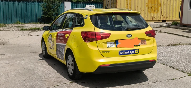 Kia Ceed 1.4, снимка 3 - Автомобили и джипове - 52908751
