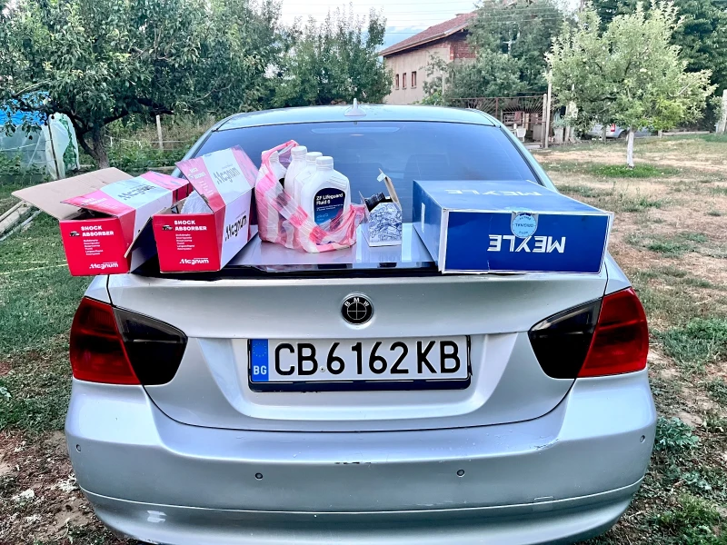 BMW 320, снимка 13 - Автомобили и джипове - 51273875