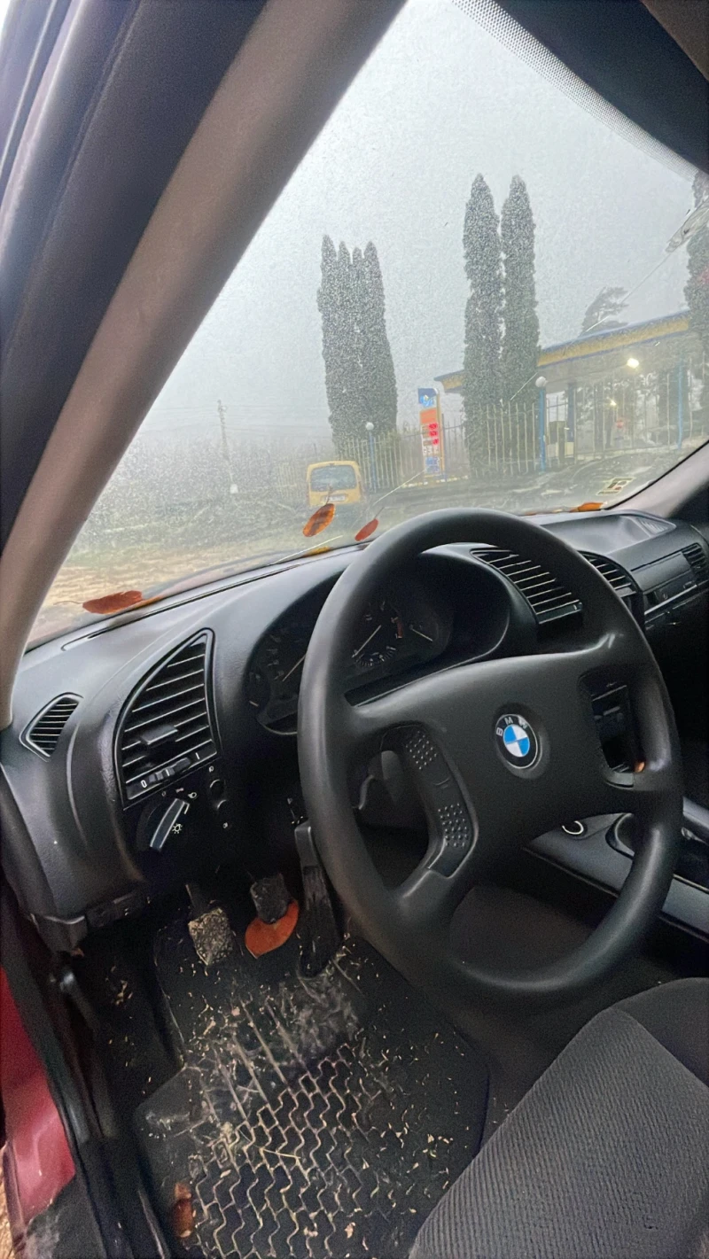 BMW 316, снимка 6 - Автомобили и джипове - 52433281