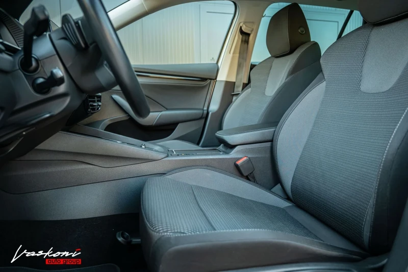 Skoda Octavia 2.0 TDI, снимка 9 - Автомобили и джипове - 52561485