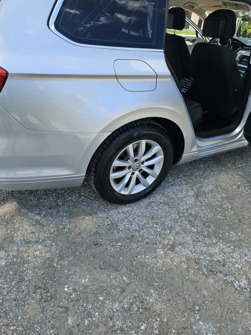 VW Passat, снимка 13 - Автомобили и джипове - 52583822