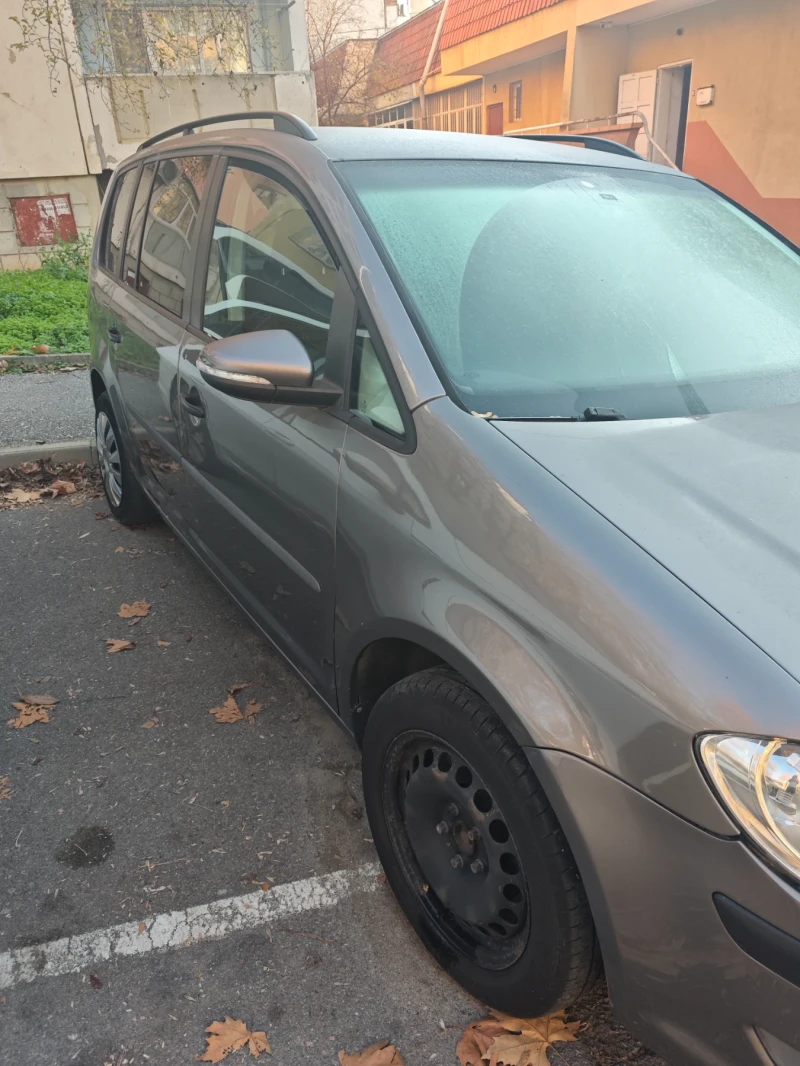 VW Touran, снимка 2 - Автомобили и джипове - 52866853