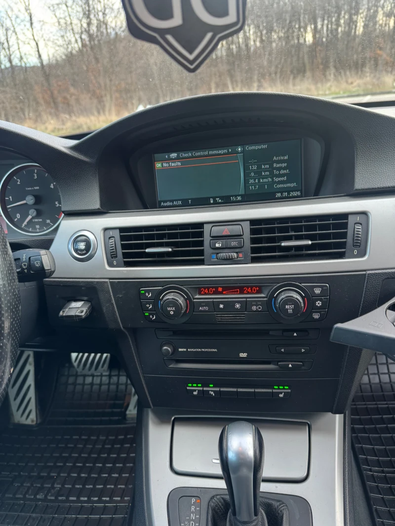 BMW 330 330D M-pack Задно, снимка 11 - Автомобили и джипове - 53263154