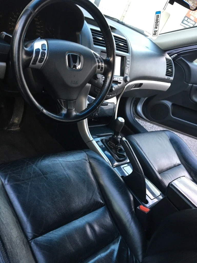 Honda Accord 2.2 i-CTDi, снимка 3 - Автомобили и джипове - 48758054