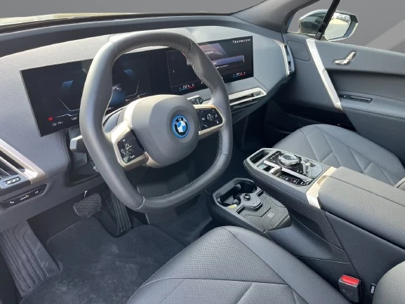 BMW iX xDrive40 = Sport Package = Гаранция, снимка 5 - Автомобили и джипове - 54371882