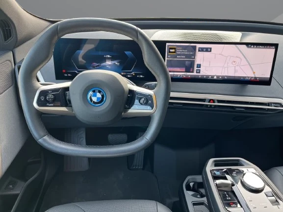 BMW iX xDrive40 = Sport Package = Гаранция, снимка 6 - Автомобили и джипове - 54371882