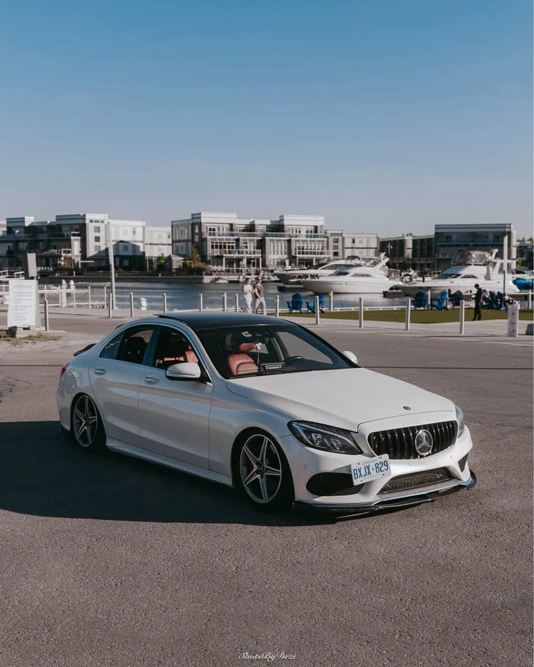 Mercedes-Benz C 300 STARLIGHT / DISTRONIC / CARFAX / АВТОКРЕДИТ 