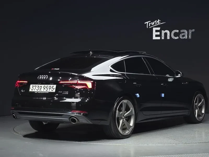 Audi A5 2.0 TFSI Quattro - САМО 30% АВАНС, снимка 2 - Автомобили и джипове - 56270757