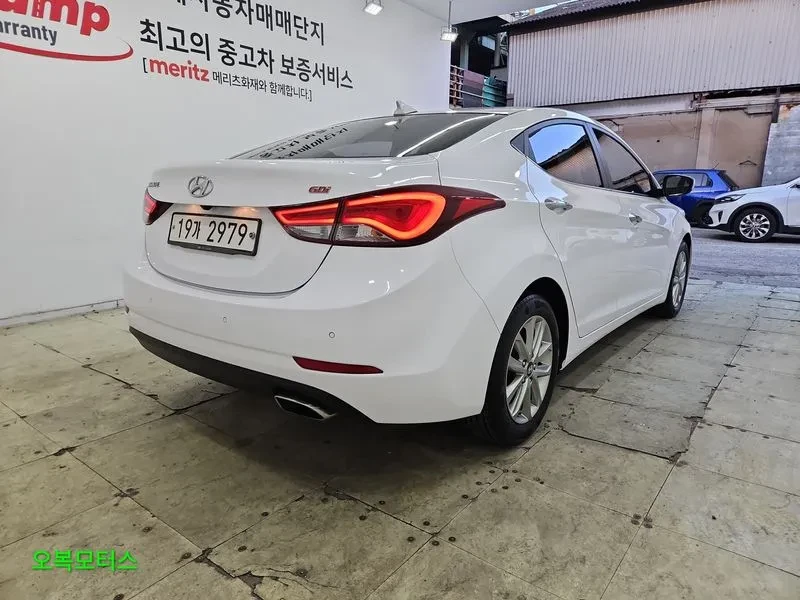 Hyundai Elantra 1.6GDI , снимка 2 - Автомобили и джипове - 56325298