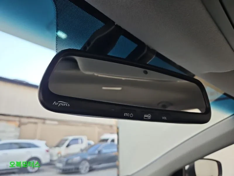 Hyundai Elantra 1.6GDI , снимка 13 - Автомобили и джипове - 56325298
