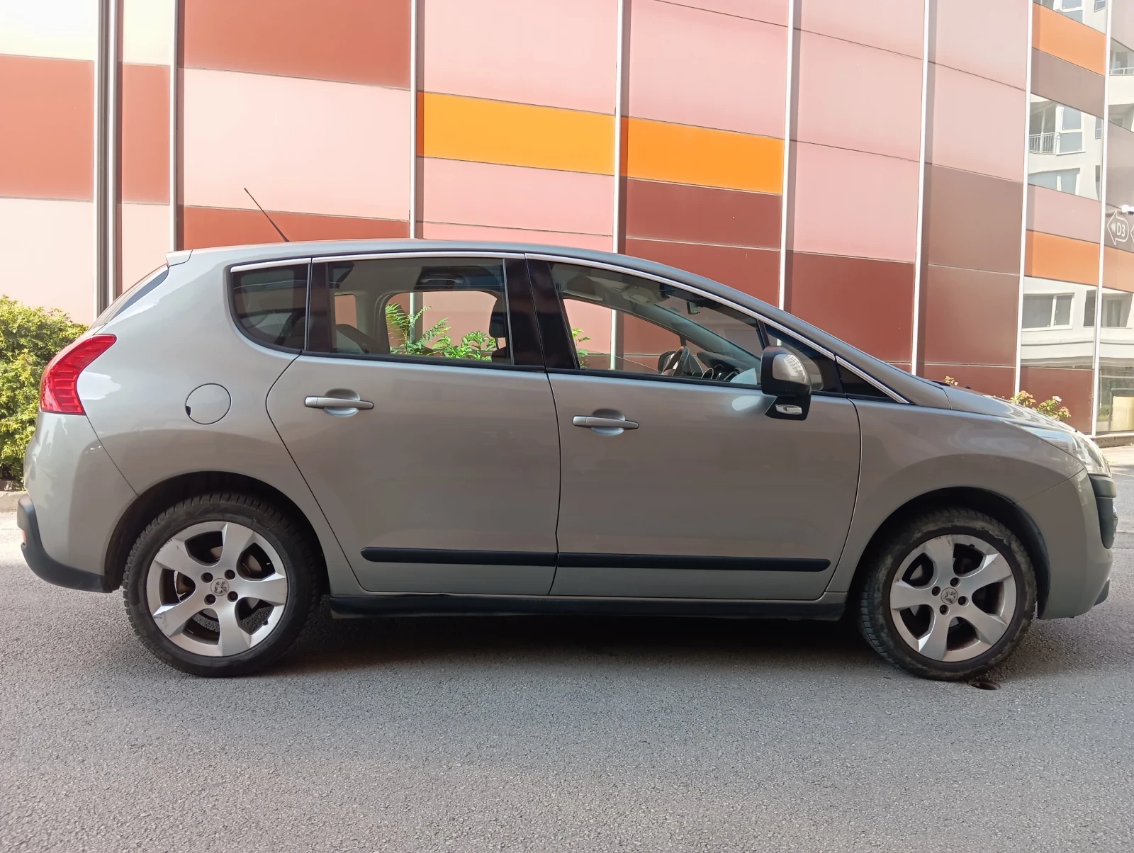 Peugeot 3008 1.6HDI - изображение 10