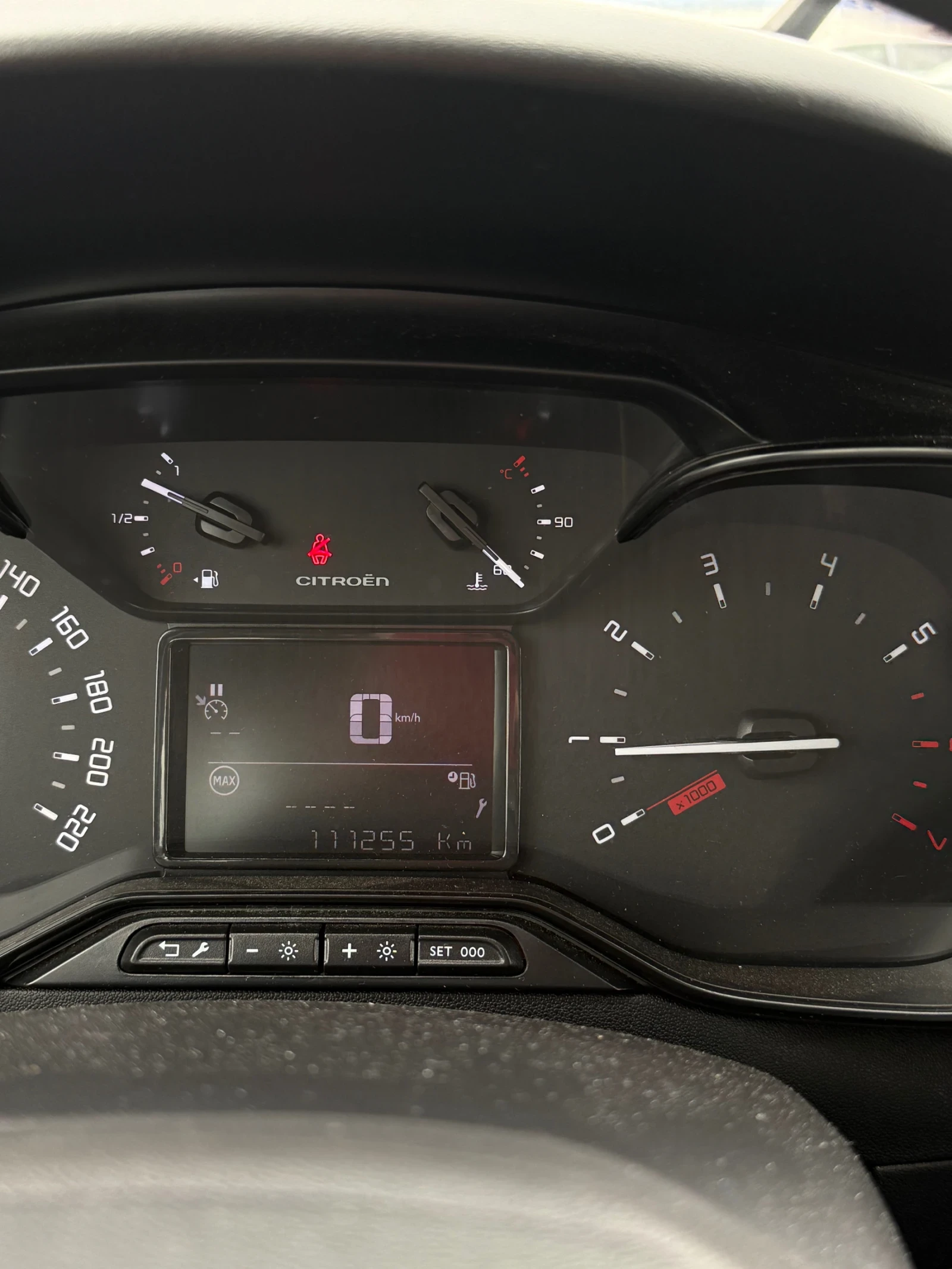 Citroen C3 ПЪРВИ СОБСТВЕНИК / ЛИЗИНГ ПРЕЗ ДСК - изображение 7