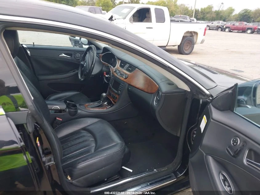 Mercedes-Benz CLS 500 4MATIC* АвтоКредит* Цена до БГ - изображение 6