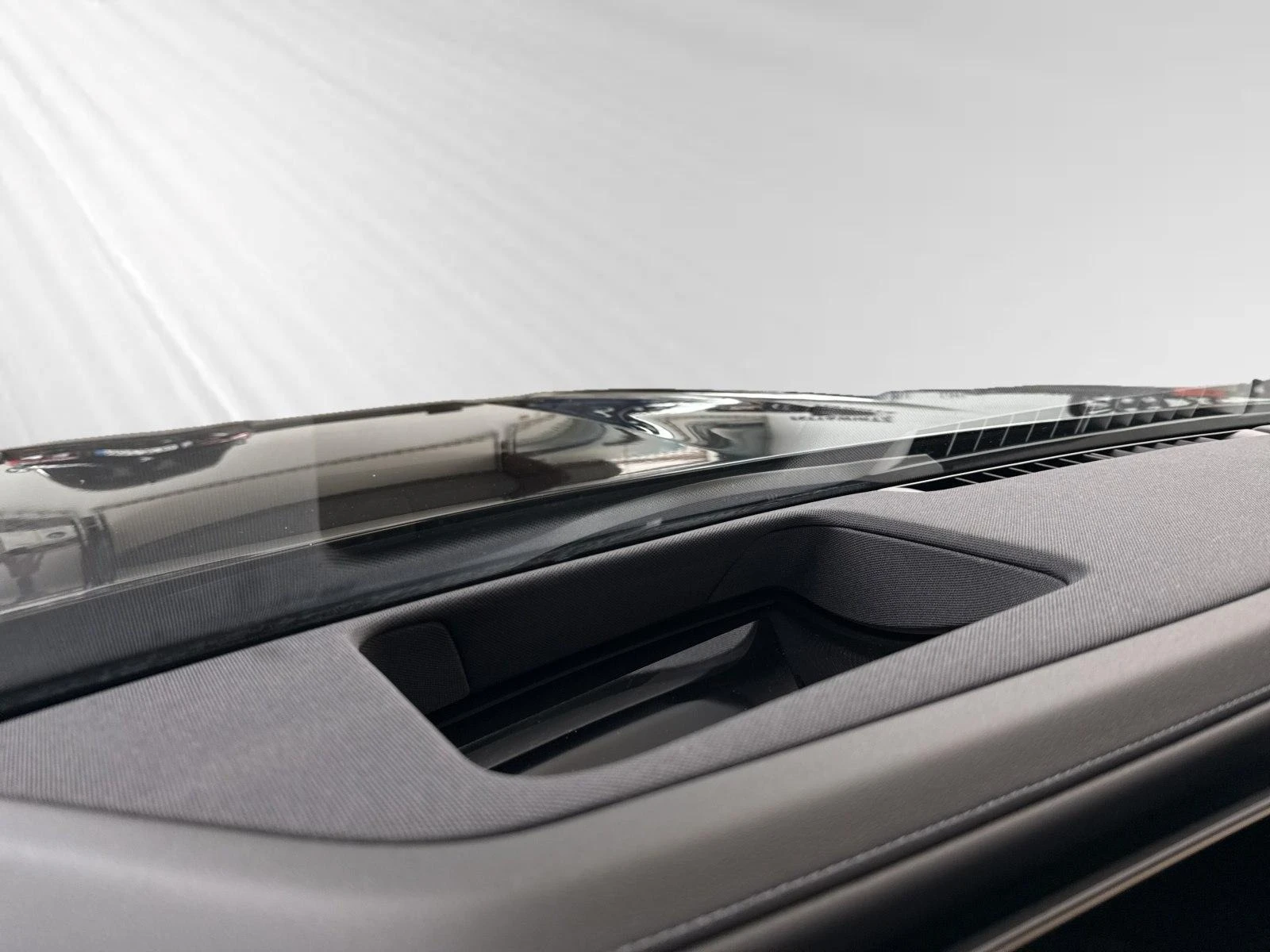 BMW i7 eDrive50/M-SPORT/HEAD UP/SKY LOUNGE/B&W/360/ - изображение 10