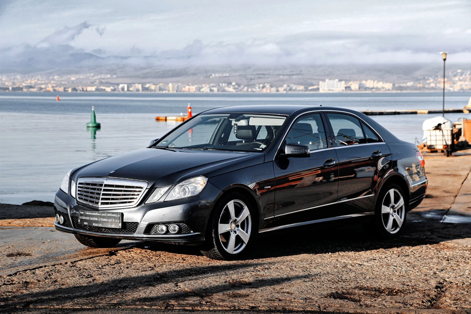 Mercedes-Benz E 220  - изображение 2