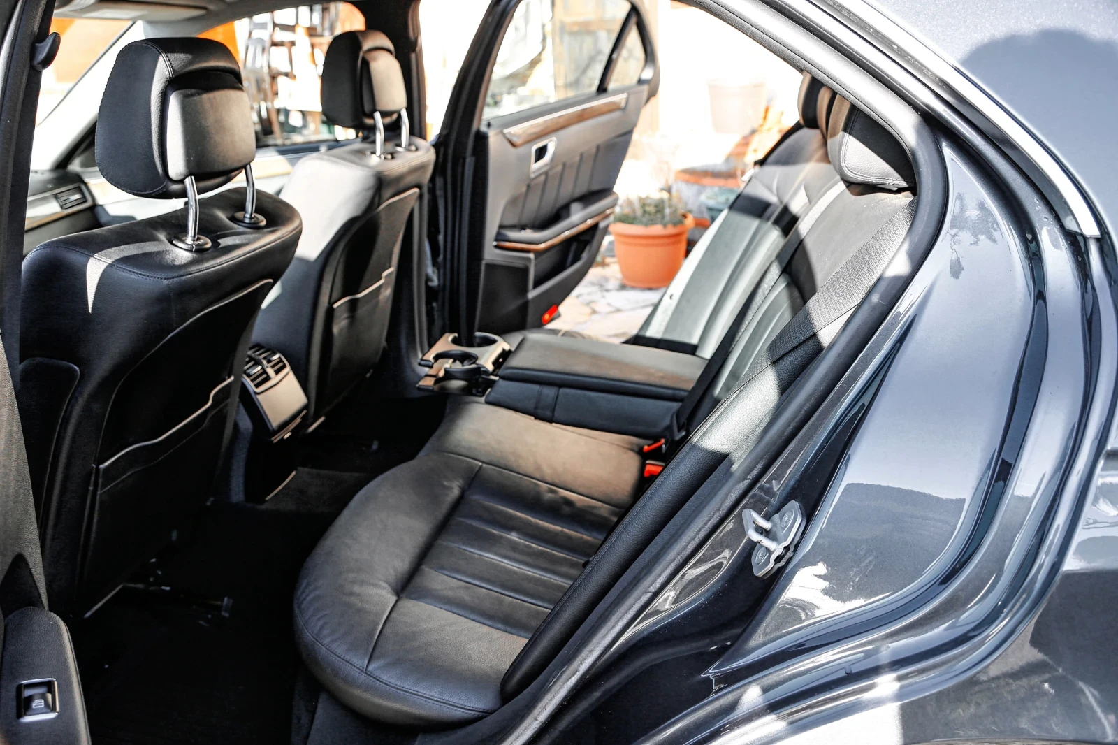 Mercedes-Benz E 220  - изображение 10