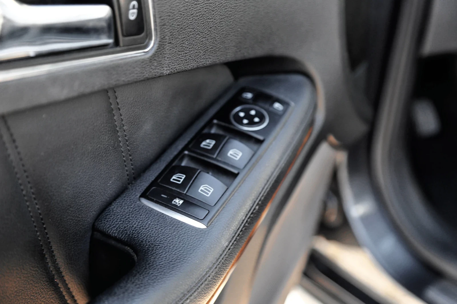 Mercedes-Benz E 220 | Mobile.bg � ����������� 14