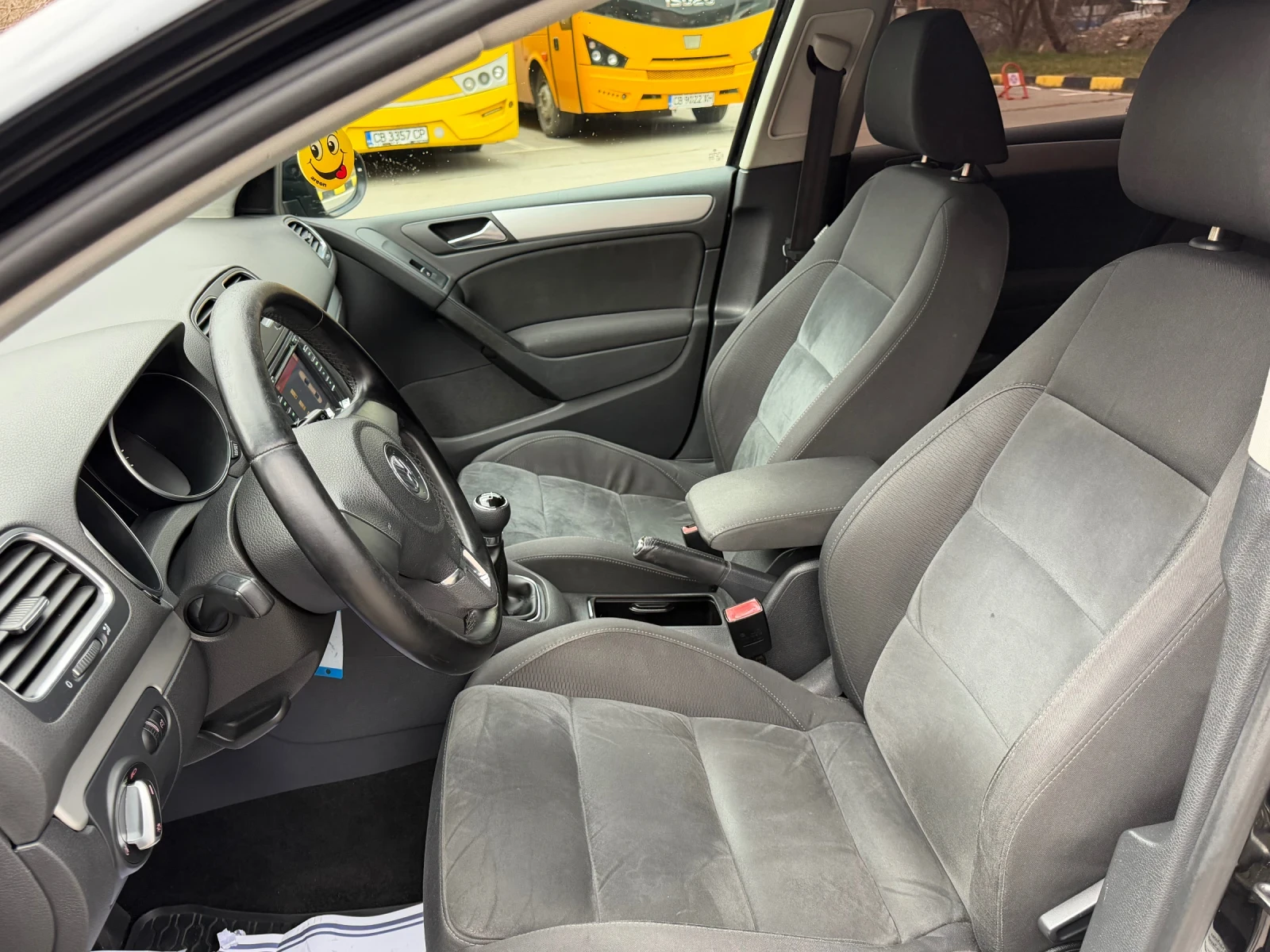 VW Golf HighLine Навигация, снимка 10 - Автомобили и джипове - 53950377