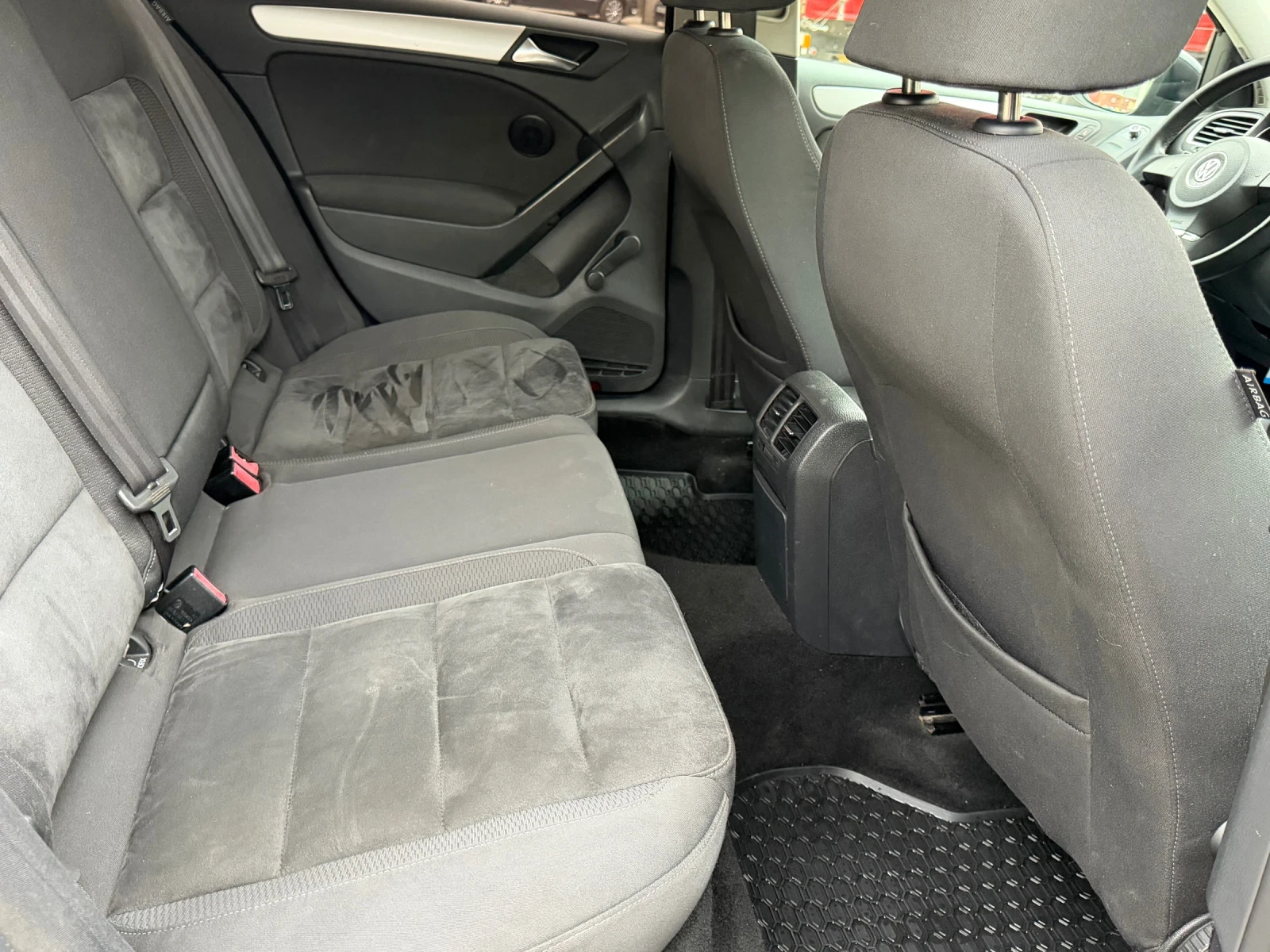 VW Golf HighLine Навигация, снимка 13 - Автомобили и джипове - 53950377