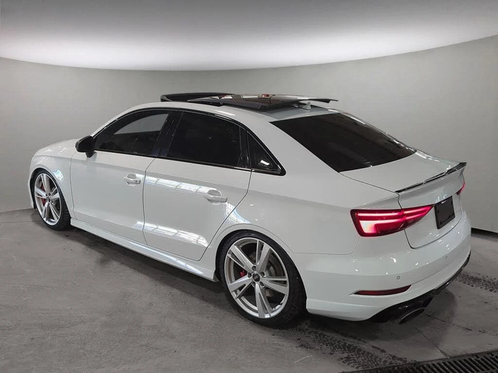 Audi Rs3 2.5 TFSI* quattro* AвтоКредит * (ЦЕНА ДО БГ), снимка 4 - Автомобили и джипове - 54002677