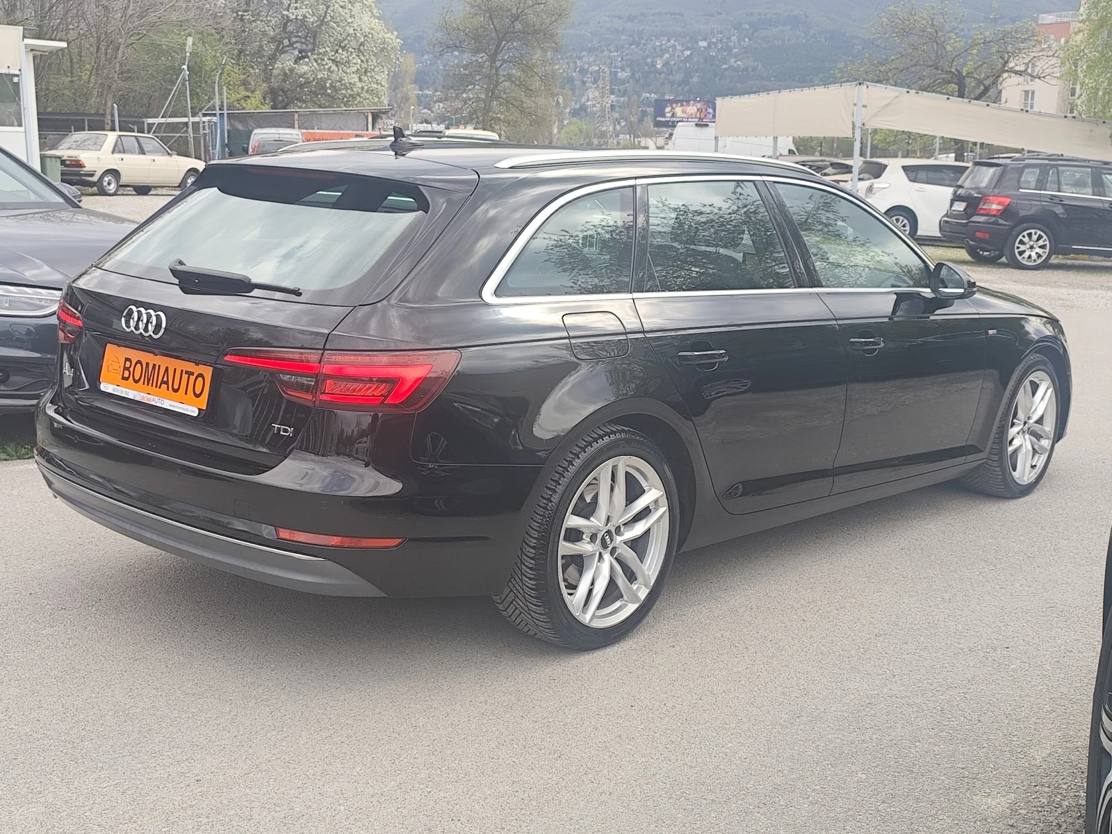 Audi A4 2.0TDi* АВТОМАТИК* PANORAMA* КОЖА* LED* MMI, снимка 4 - Автомобили и джипове - 54257472
