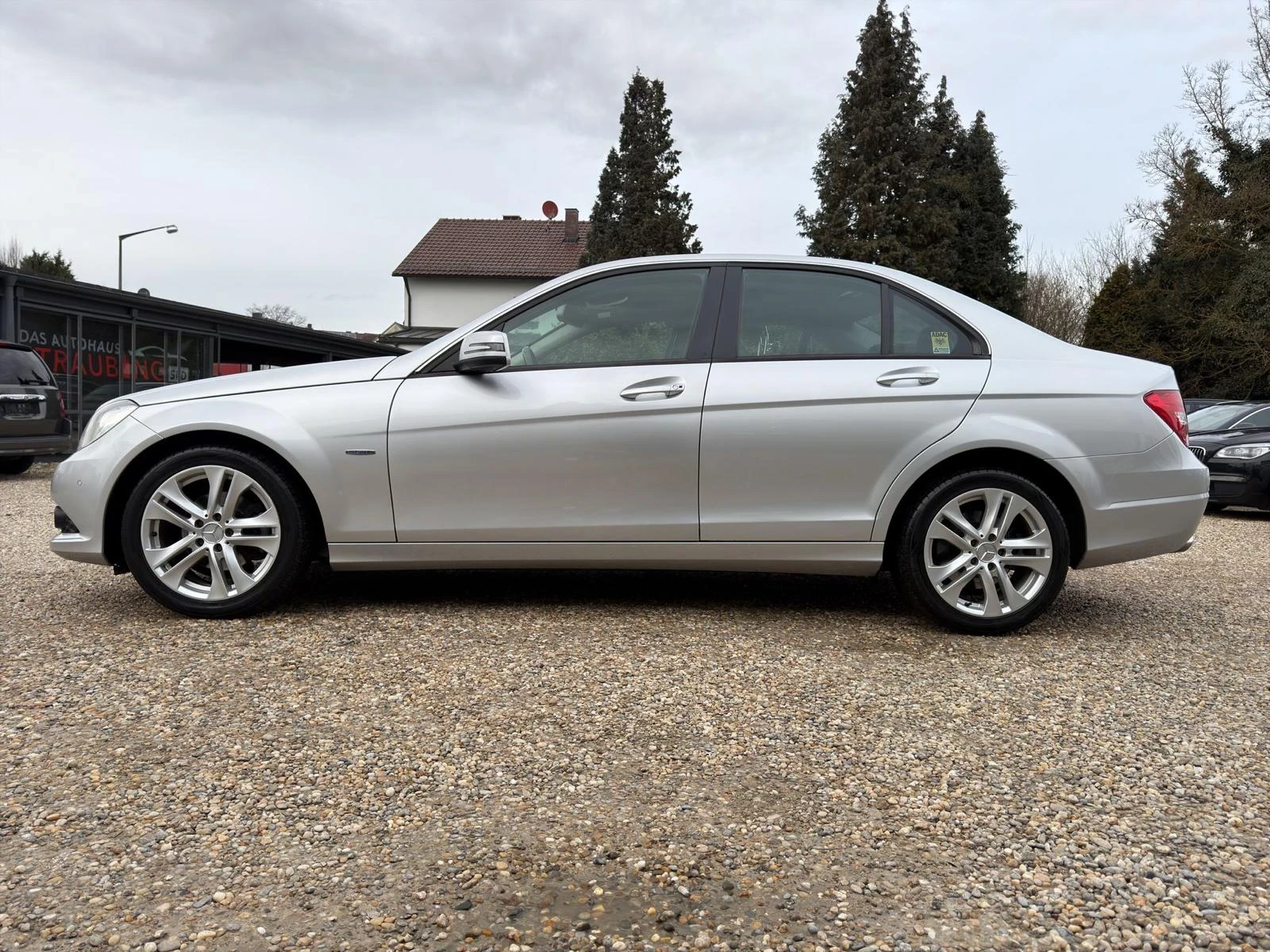 Mercedes-Benz C 200 Facelift пълна сервизна история, снимка 16 - Автомобили и джипове - 54440890