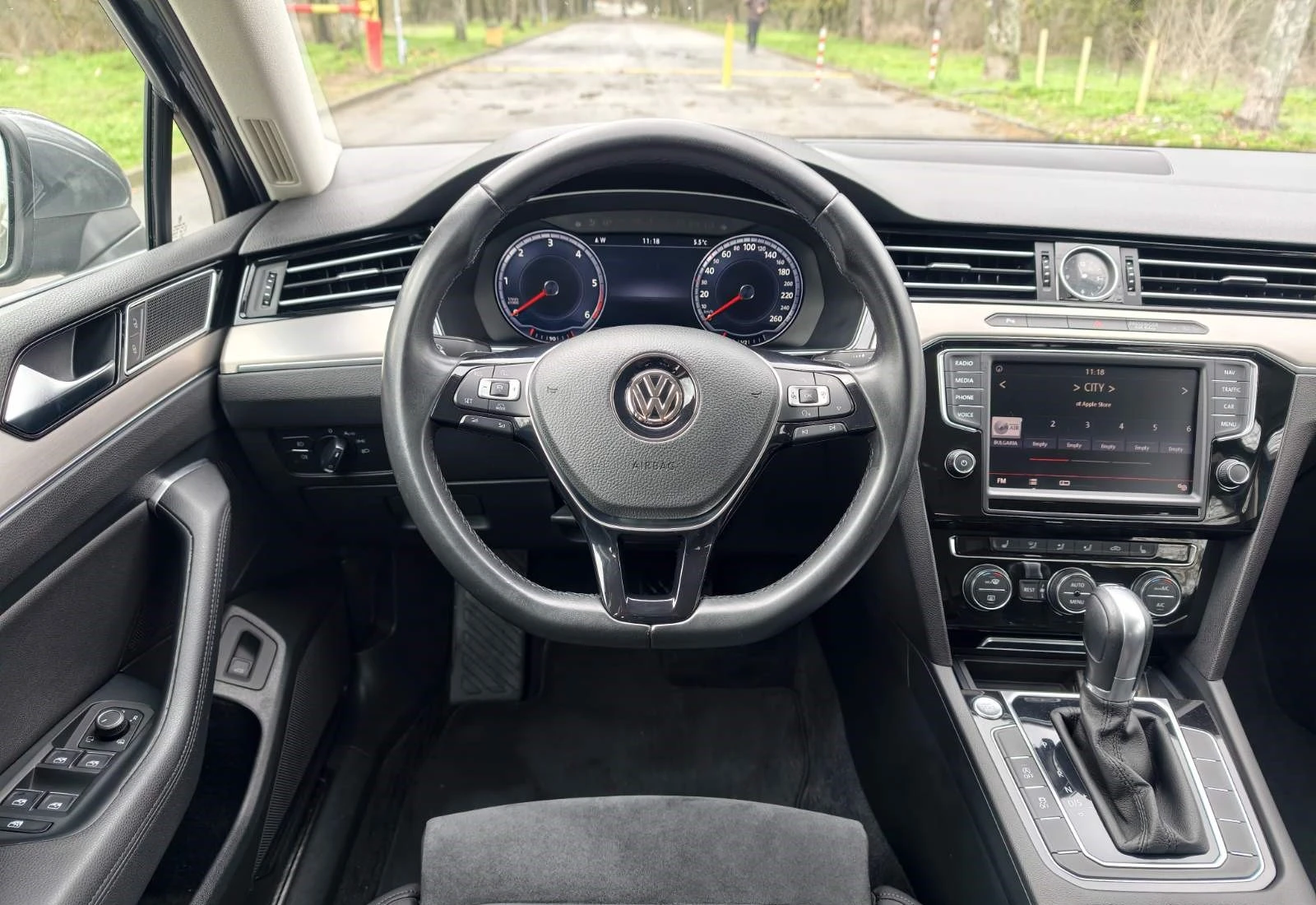 VW Passat 2.0 TDI-190HP-DIGITAL, снимка 9 - Автомобили и джипове - 54719940