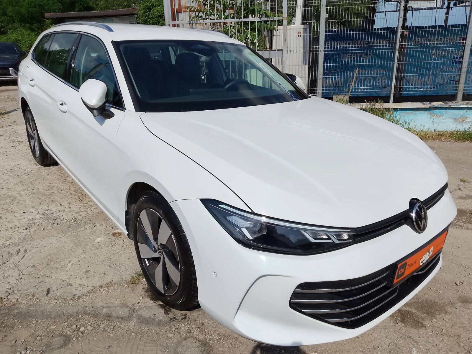 VW Passat 2.0 TDI/ELEGANCE/ГАРАНЦИЯ, снимка 3 - Автомобили и джипове - 54801318
