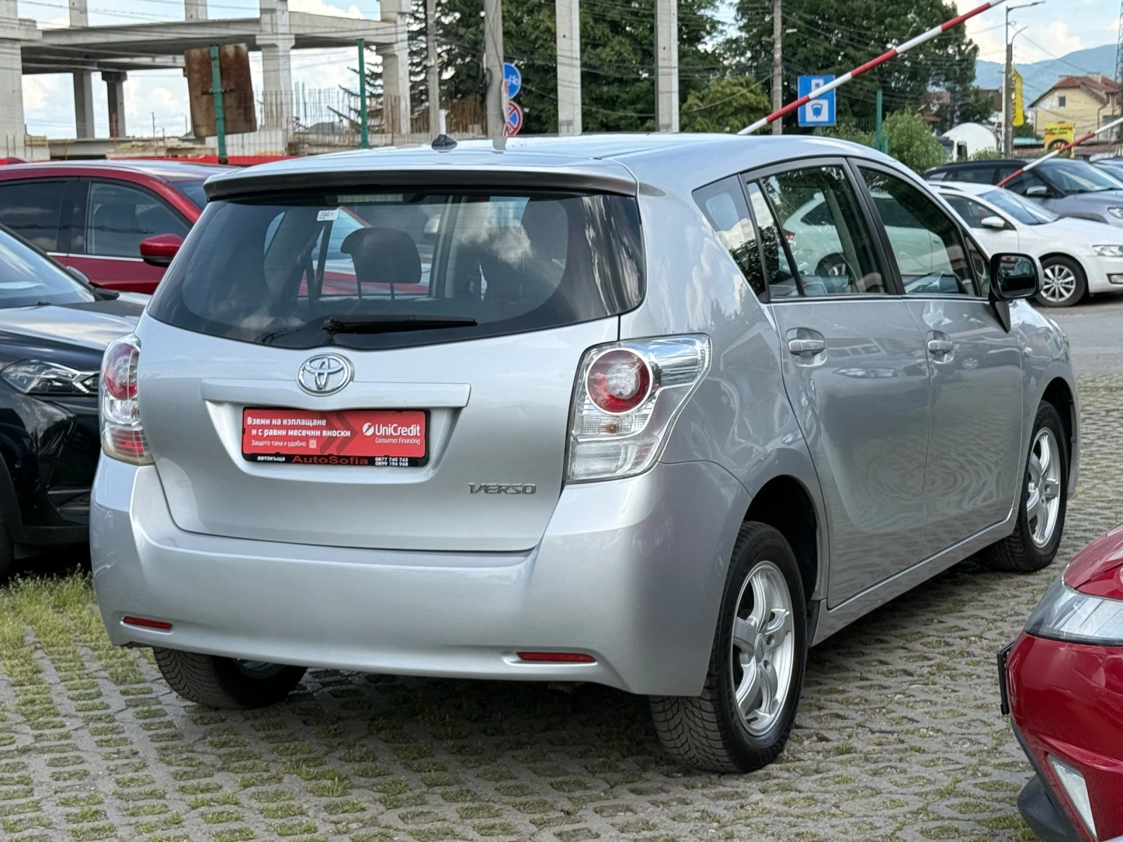 Toyota Verso 1.8i-147КС - ЛЕТИ ДЖАНТИ - 6СКОРОСТИ - АВТОПИЛОТ, снимка 3 - Автомобили и джипове - 54836726