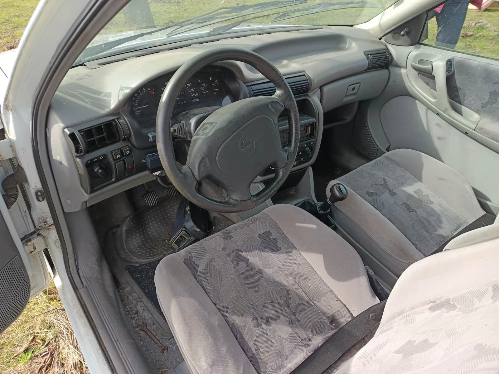 Opel Astra 1.6benzin 16V , снимка 3 - Автомобили и джипове - 55184485