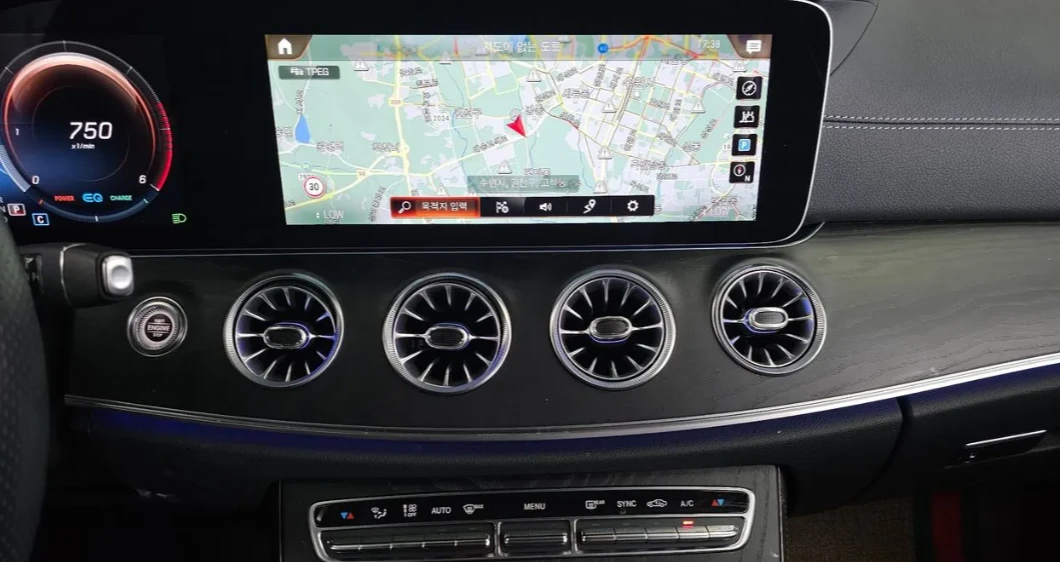 Mercedes-Benz CLS 300 * AMG Line* Масаж* Обдух* Pano* HUD* 360* BURM* , снимка 7 - Автомобили и джипове - 55586427