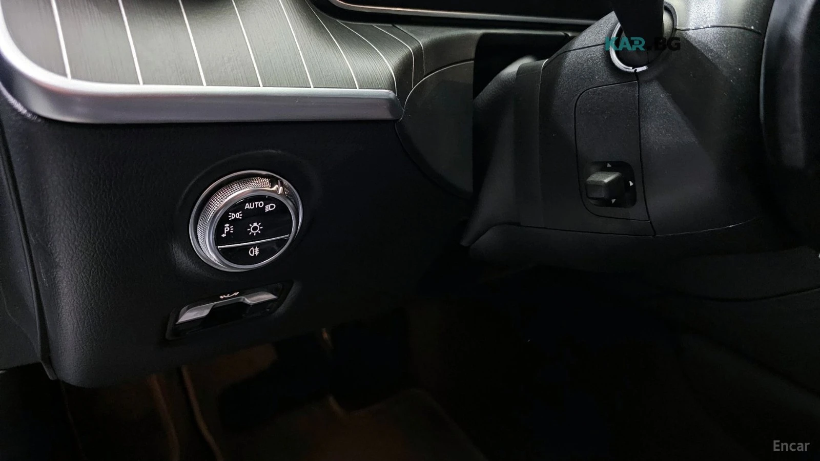 Mercedes-Benz C 300 4MATIC* AVANTGARDE* ОБДУХВ* ПАНО* НАВИ* LANE ASS, снимка 14 - Автомобили и джипове - 55722341
