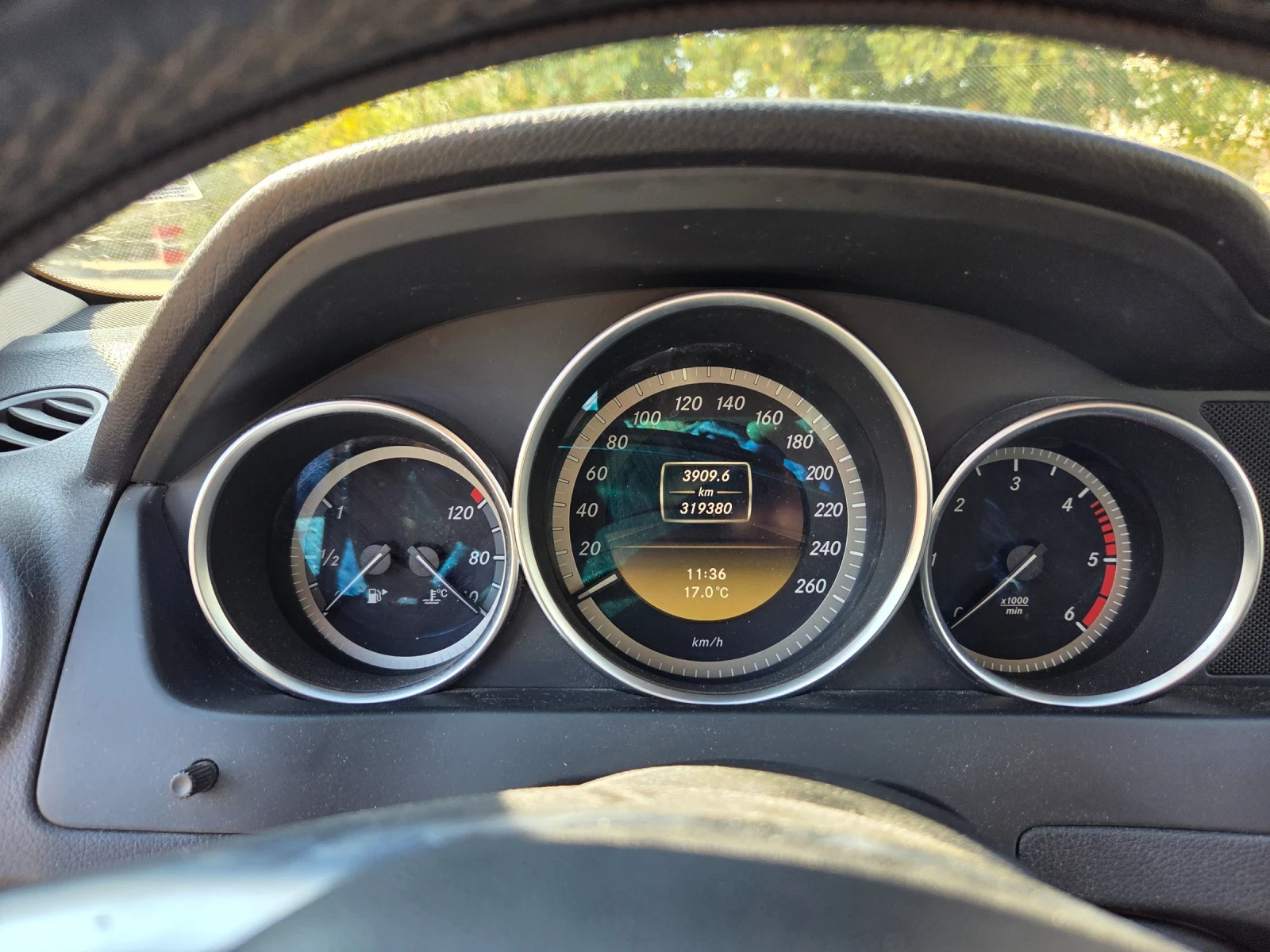 Mercedes-Benz C 220 2.2 CDI, снимка 4 - Автомобили и джипове - 56246493