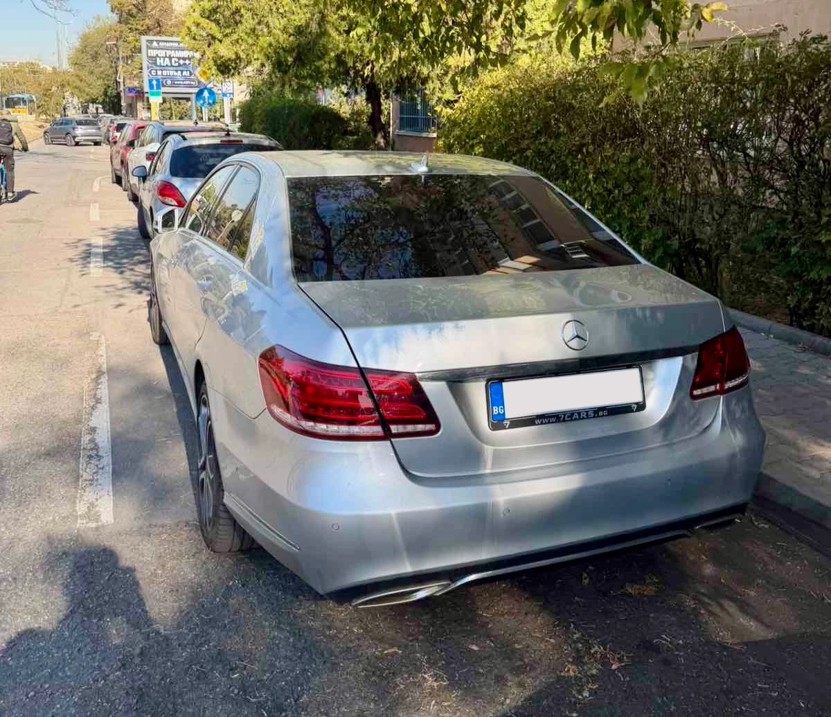 Mercedes-Benz E 400 4 MATIC, снимка 4 - Автомобили и джипове - 56426495