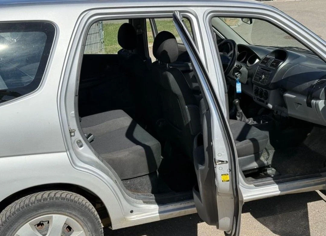 Subaru G3x justy, снимка 9 - Автомобили и джипове - 56451777