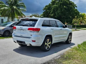 Jeep Grand cherokee Overland/ПОДГРЕВ/ОБДУХВАНЕ/ПАНОРАМА/NAVI/KEYLESS, снимка 5