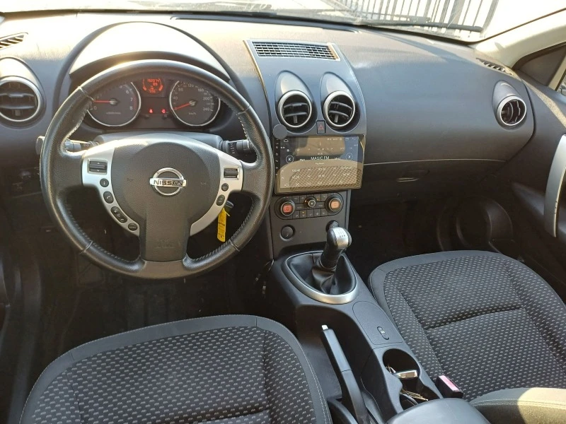 Nissan Qashqai 1.6 benzin  ЛИЗИНГ , снимка 10 - Автомобили и джипове - 46567543